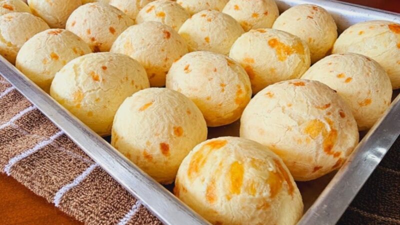 Pão de Queijo Mineiro da Vovó: Nunca Murcha e Sempre Delicioso!