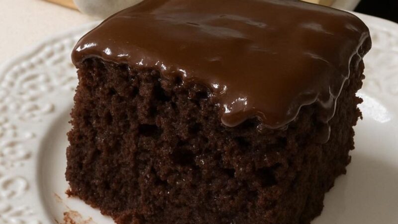 Receita de Família: Bolo Nega Maluca da Vovó com Massa Fofinha e Chocolate derretendo!