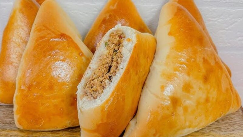 Esfirras Caseiras: Sabor de Tradição e Carinho na Cozinha