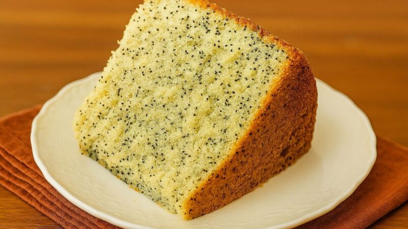 Bolo de Chia com Limão sem Glúten e sem Lactose: leve, fofinho e cheio de sabor