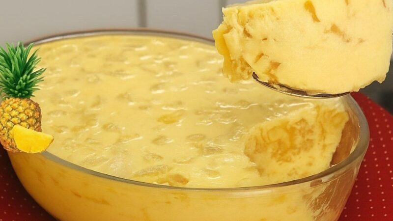 Sobremesa Maravilhosa de Abacaxi: Refrescante, Cremosa e Fácil de Fazer!